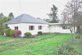 502 13th St, Whites, WA 98541-9048