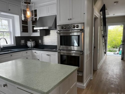 53 Mead Ave, Greenwich CT  06830-6812 exterior