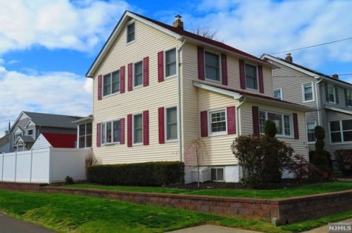 47 Colling Ave, Rochelle Park, NJ 07662-3929