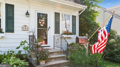 759 Mayflower Ave, Trenton, NJ 08648-4401