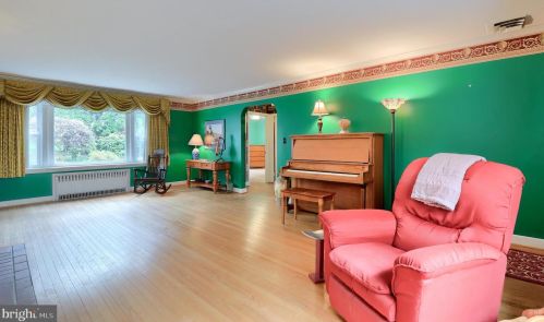 2184 Rdg Dr, Lancaster PA  17603-6150 exterior