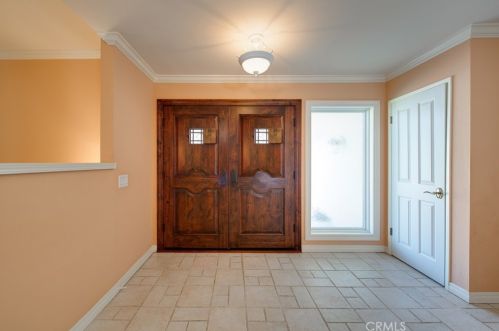 16355 Rancho Escondido Dr, Riverside CA  92506-5801 exterior