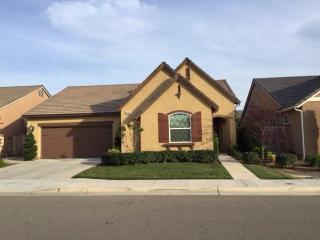 3834 Richmond Ave, Clovis, CA 93619-5140