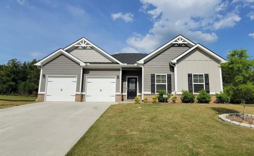 130 Kestrel Cir, Porterdale, GA 30014-7649