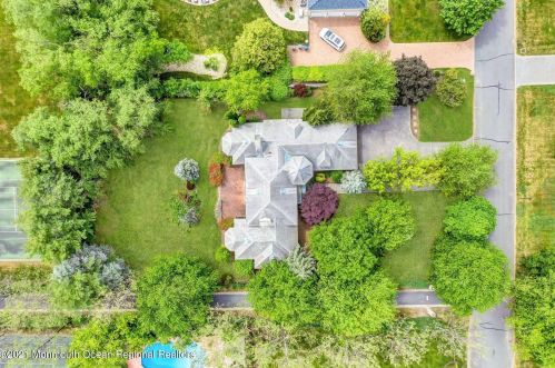 39 Bruns Rd, Red Bank, NJ 07711