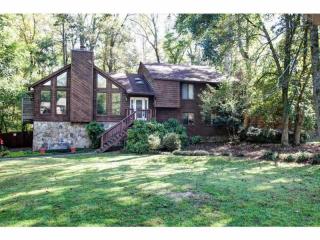 176 Blue Sky Dr, Marietta, GA 30068-3811