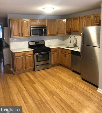 1120 Gerritt St, Philadelphia PA  19147-5604 exterior