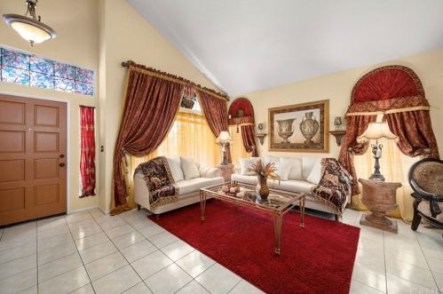 9031 Marmalade Ct, Riverside CA  92508-6227 exterior