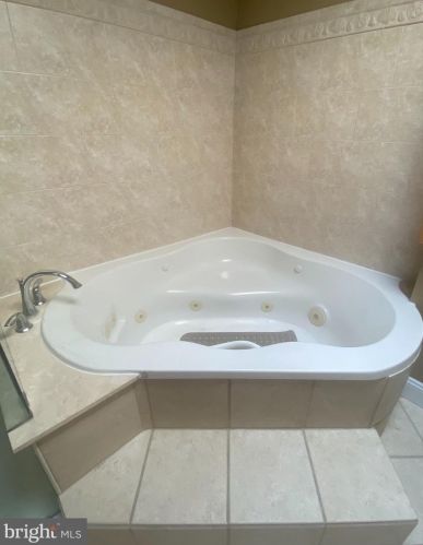 2817 13 St, Philadelphia PA  19133-1208 exterior