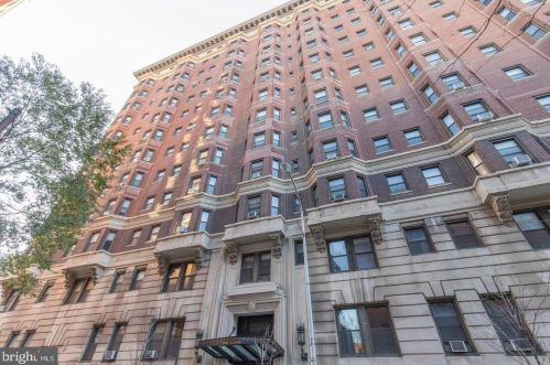 250 13th St, Philadelphia PA 19107-5615 exterior