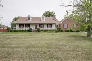 1130 Adam Dr, Cottontown, TN 37048-9609