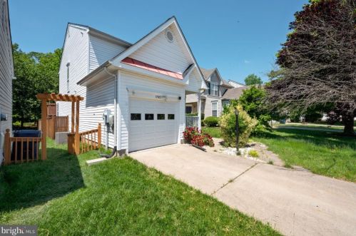 12025 Tango Ln, Woodbridge, VA 22193-6111