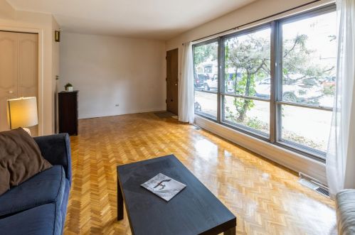 1700 Granville Ave, Chicago, IL 60660-1189
