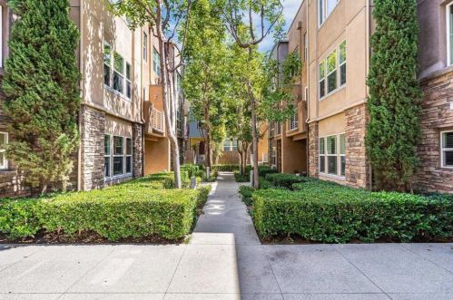 252 Jeanette Ln, Santa Ana CA  92705-6016 exterior