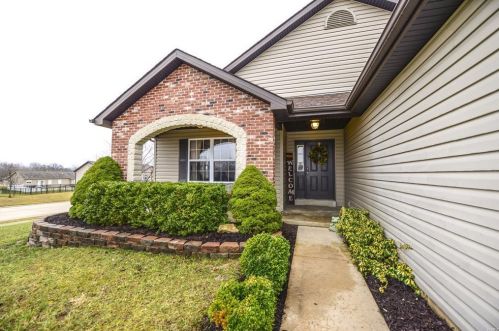 50 Meadowstone Dr, Old Alexandria, MO 63379-7229