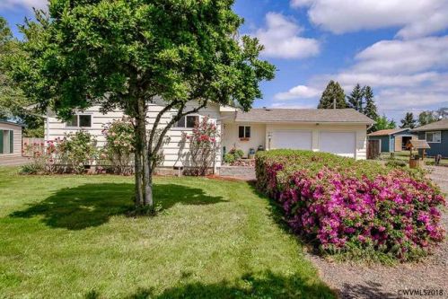 32215 Tangent Dr, Tangent, OR 97389-9701