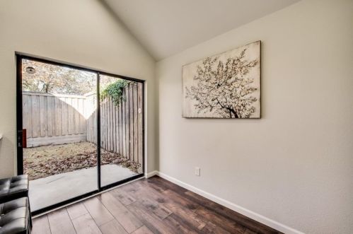 2525 Lk Bnd Ter, Carrollton TX 75006-2130 exterior