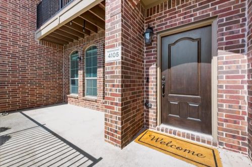 4105 Indian Run Dr, Carrollton, TX 75010-3296