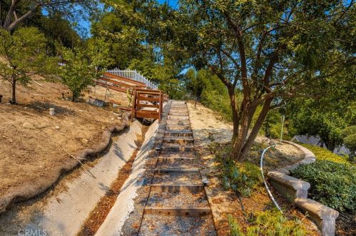 10228 Overhill Dr, Santa Ana CA  92705-1595 exterior