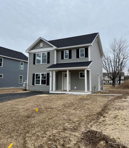 15 Intrepid St, Mere Point, ME 04011-2720