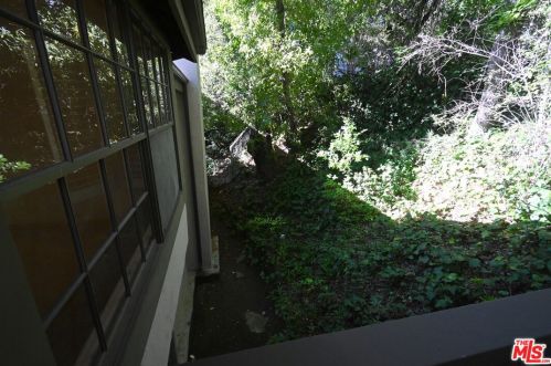 3041 Chevy Chase Dr, Glendale CA  91205-4805 exterior