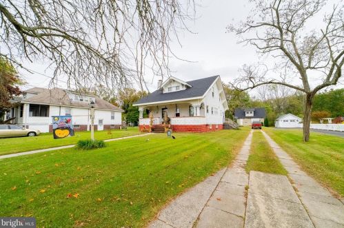 6834 Brown St, Port Norris, NJ 08349-3206