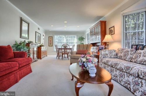 54 Strayer Dr, Carlisle PA 17013-4404 exterior