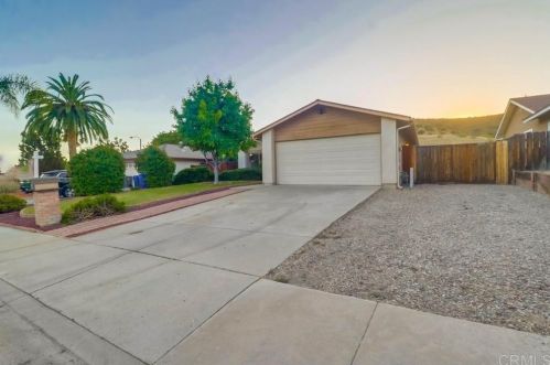 10022 Halberns Blvd, Santee, CA 92071-1440