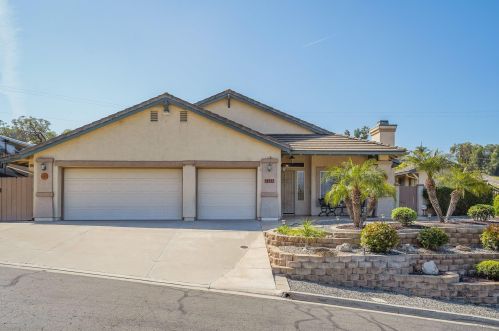 12117 Cimbria Way, Lakeside, CA 92040-4590