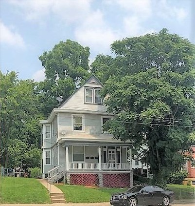 1914 Duck Creek Rd, Cincinnati, OH 45207-1306