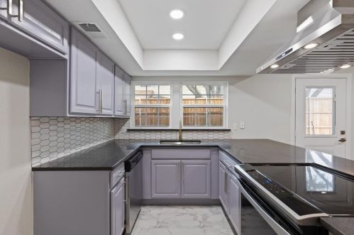 2633 Via Cordova, Carrollton TX 75006-4656 exterior