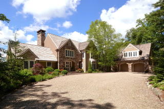 1049 Club Dr, Cashiers, NC 28717-9564