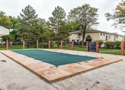 9255 Lehigh Ave, Denver CO  80237-1961 exterior