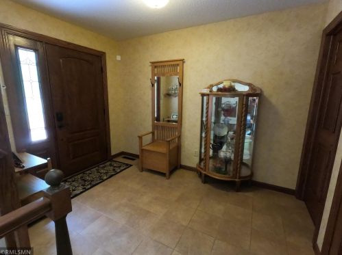 1732 Evergreen Dr, Saint Paul MN  55125-2302 exterior