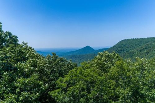 141 Indian Trail Dr, Big Canoe, GA 30143-2817