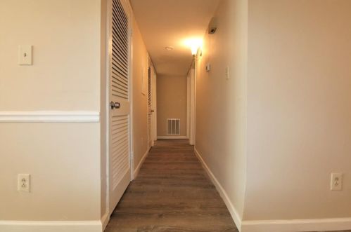 71 Montre Sq, Atlanta GA  30327-4044 exterior