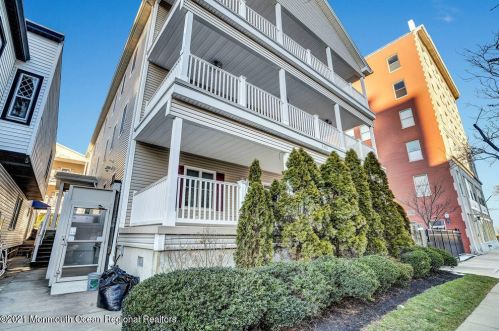 505 Summerfield Ave, Tinton Falls NJ  07712-6917 exterior