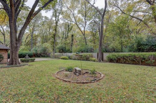 4920 Riv Bnd Dr, Fort Worth TX  76109 exterior