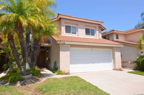 12144 Via Antigua, El Cajon, CA 92019-5015