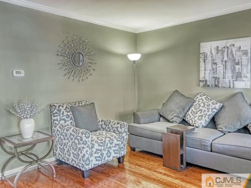 72 David Brearly Ct, Princeton NJ  08540-7657 exterior