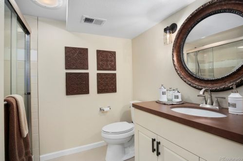 8453 Easter Pl, Englewood CO 80112-1851 exterior