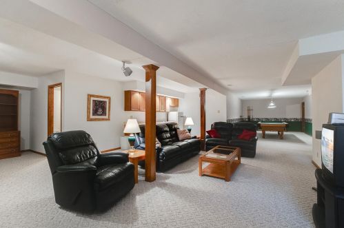 15 Emerson Ave, Saint Paul MN  55118-2126 exterior