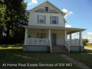 1230 Florida St, Springfield MO  65803-1561 exterior