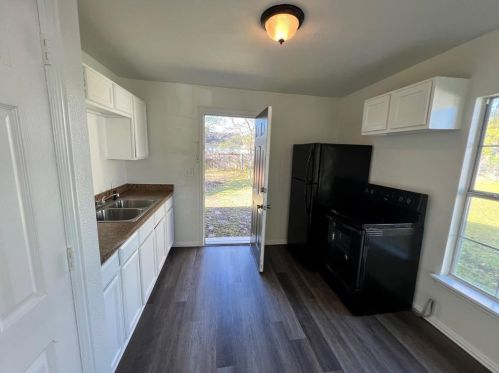 2518 Birdell St, Fort Worth TX  76105-2914 exterior