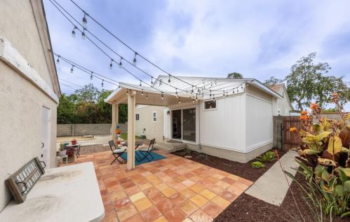 818 9th Ave, Upland CA  91786-4001 exterior