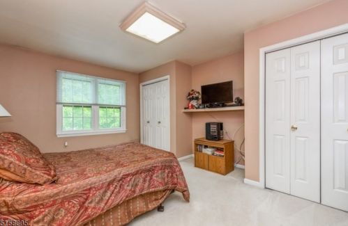 74 Goldfinch Dr, Hackettstown NJ  07840-3023 exterior