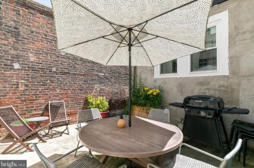 1918 16 St, Philadelphia PA  19132-3910 exterior