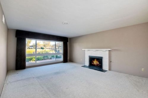 1009 La Reina Dr, San Marcos, CA 92078-1346