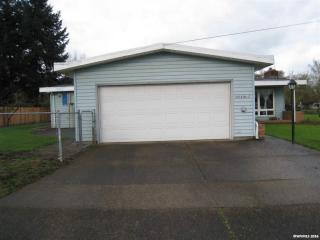 1100 Oak St, Lebanon OR  97355-1252 exterior