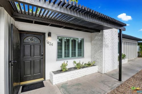 1424 San Lucas Rd, Palm Springs, CA 92264-8190